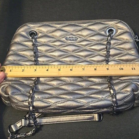 Dkny Lara Rounded Medium Chain Strap - Picture 10 of 11